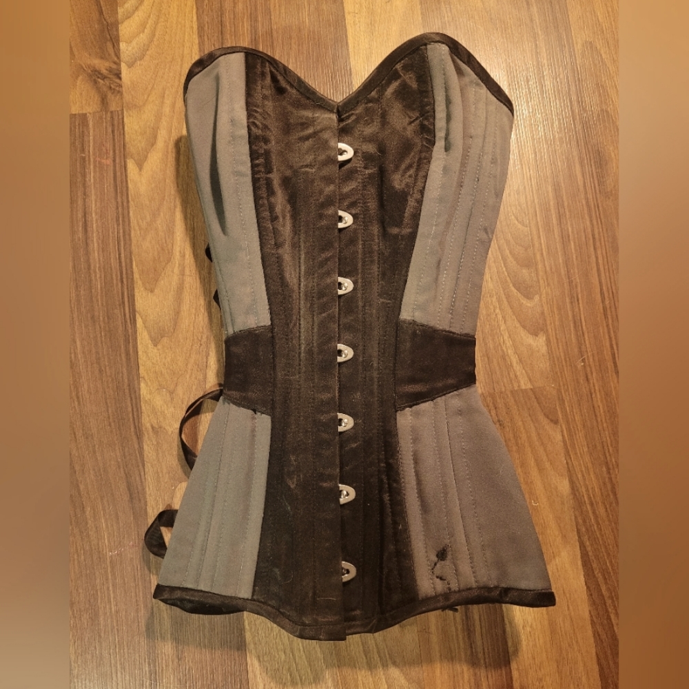 Custom Edwardian Overbust by Isabella's Corsetry